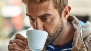 HOW TO STAY HYDRATED WITHOUT RETAINING WATER visual data 8