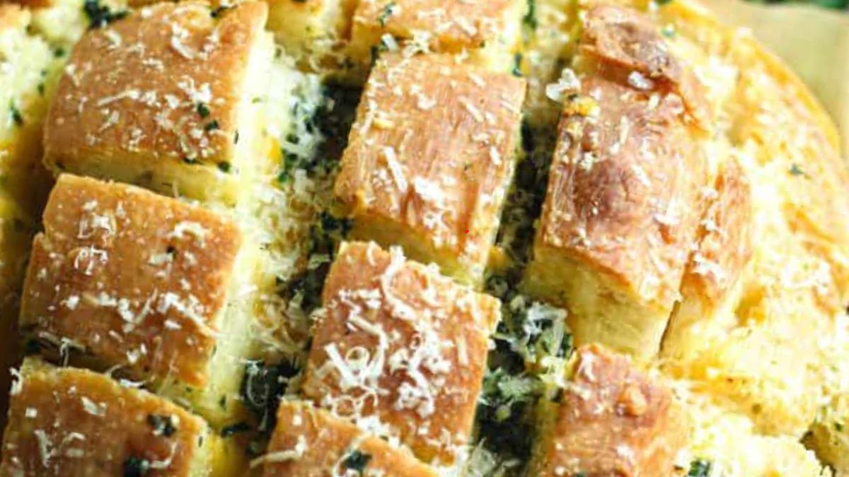 Stuffed Garlic Bread Recipe [Easy and Cheesy!].