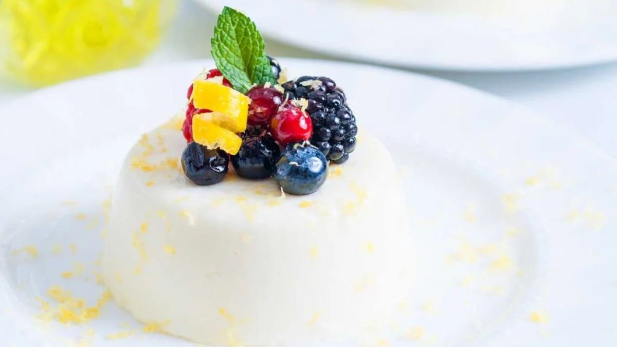 Limoncello Panna Cotta.