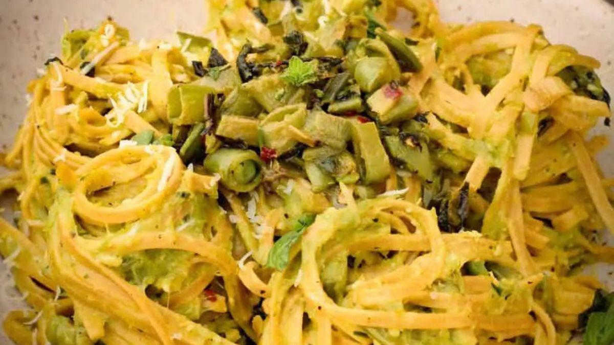 Asparagus Pesto Pasta [with Minty Sugar Snap Peas].