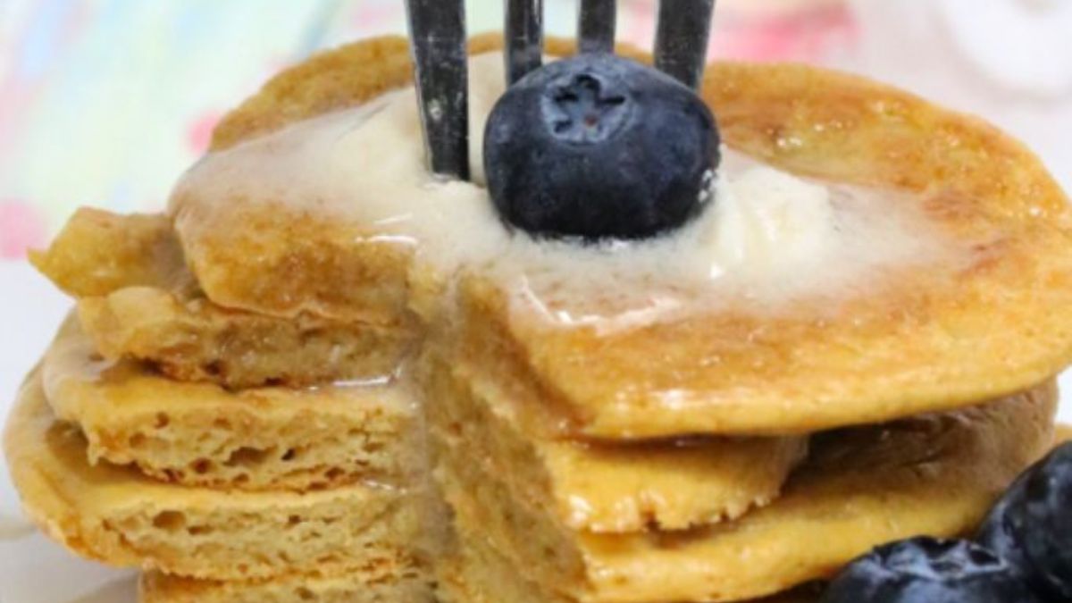 Dairy-Free Protein Pancakes (4 Ingredients, No Banana).