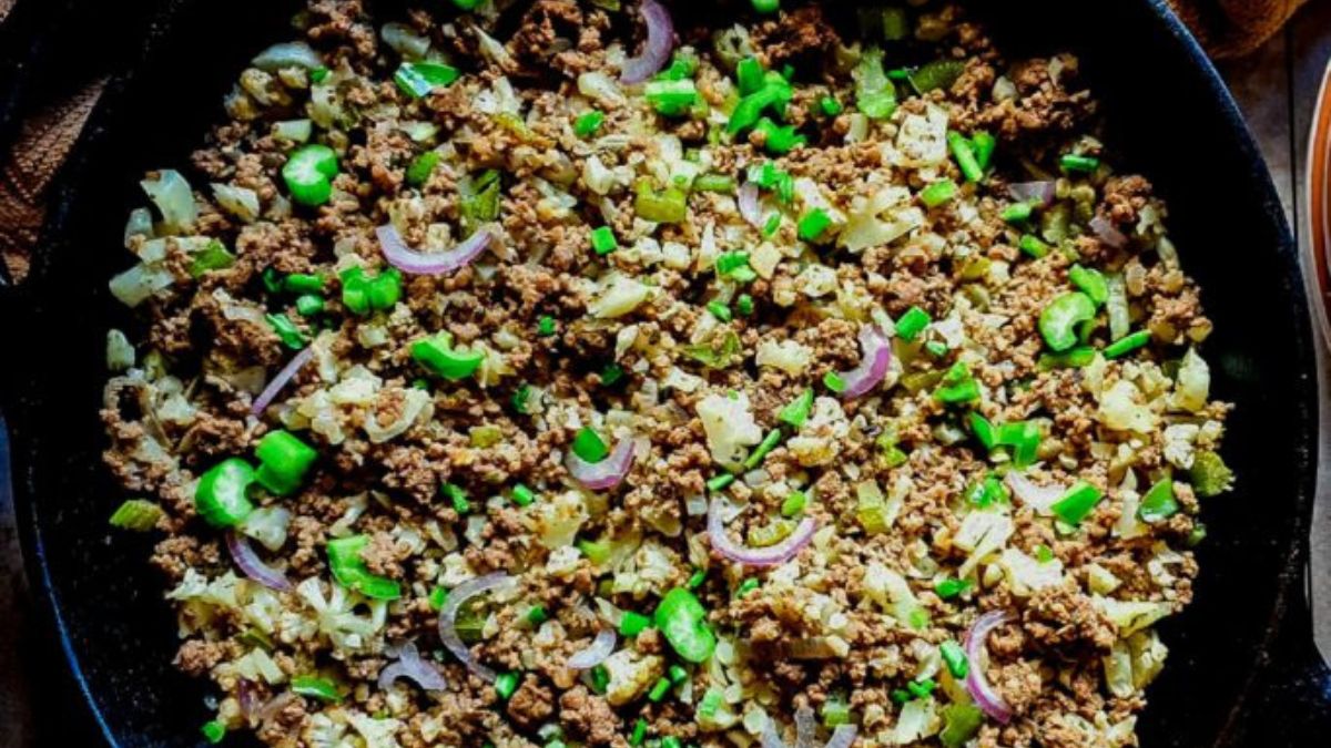 Easy Cajun Dirty Rice Recipe with Ground Beef (Keto).