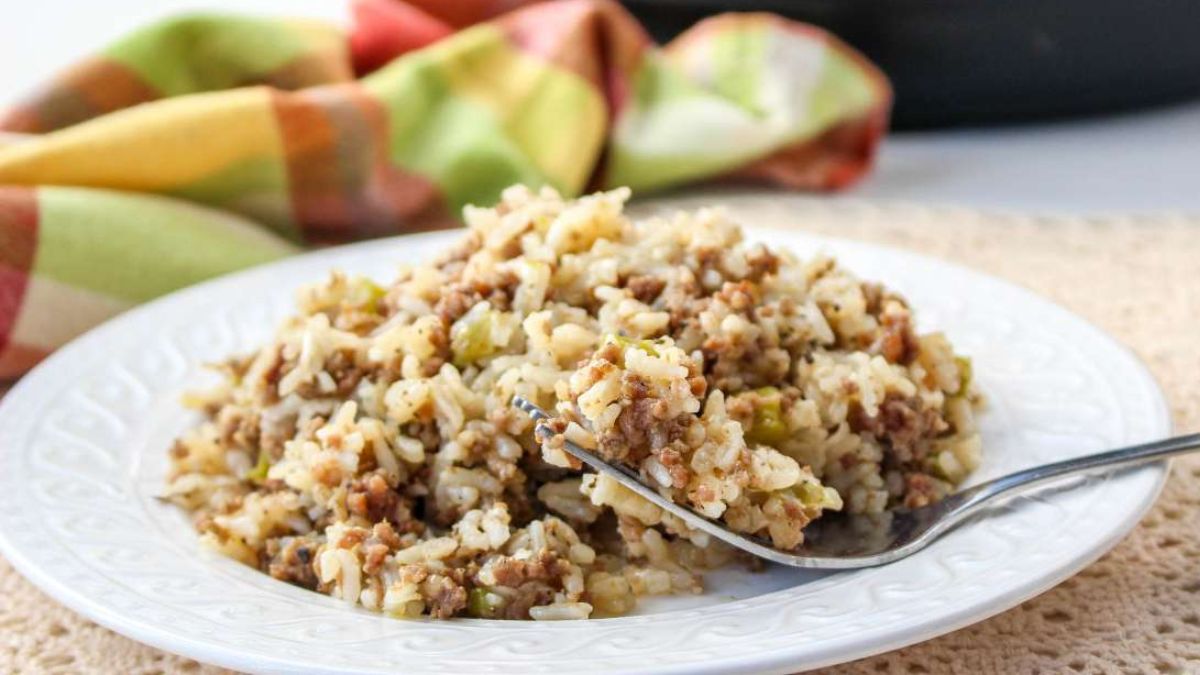 Easy Instant Pot Dirty Rice Recipe.
