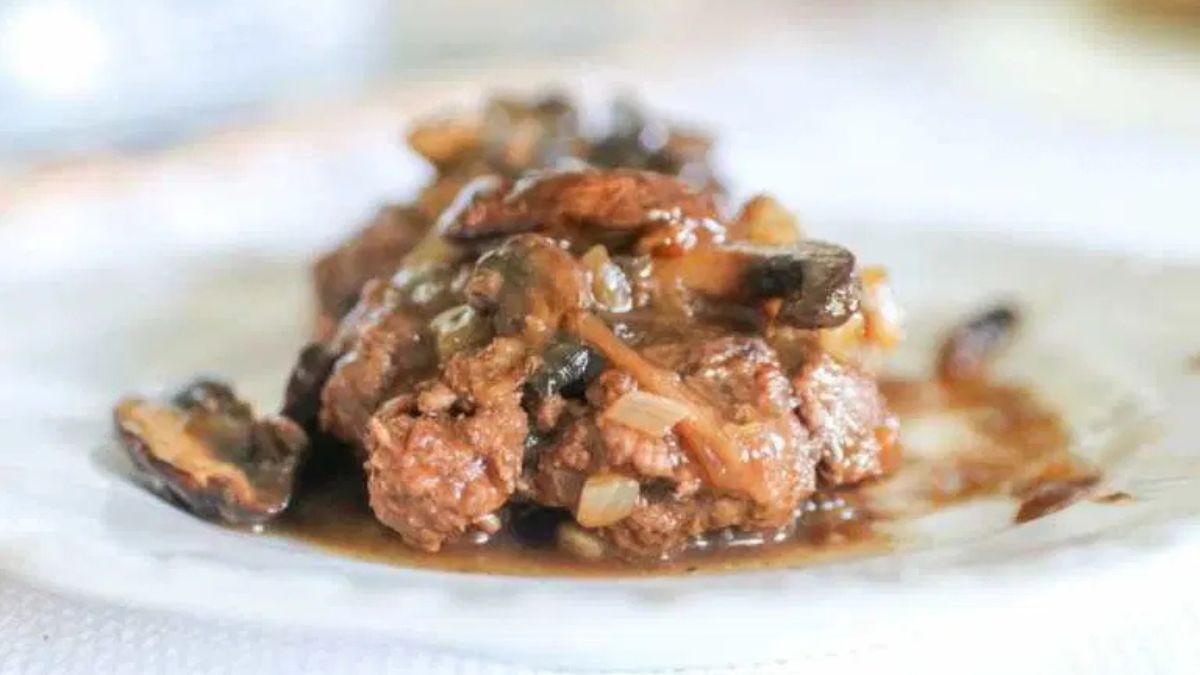 Homemade Salisbury Steak Recipe.