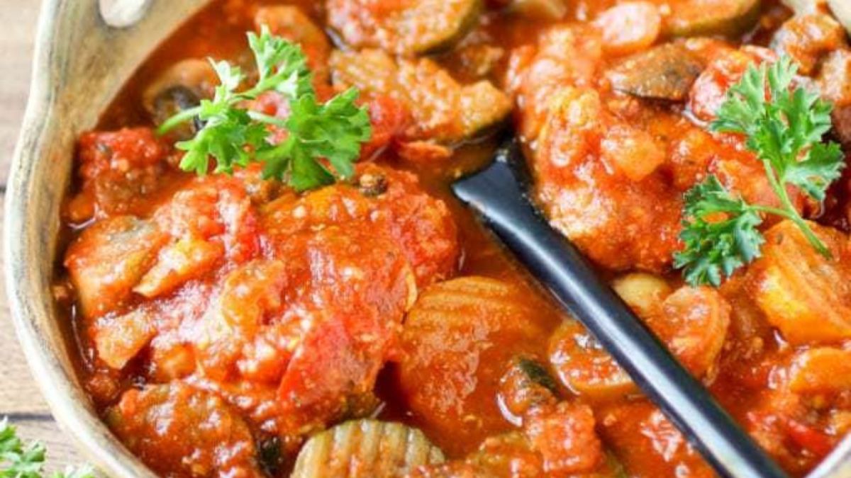 Slow Cooker Chicken Cacciatore.