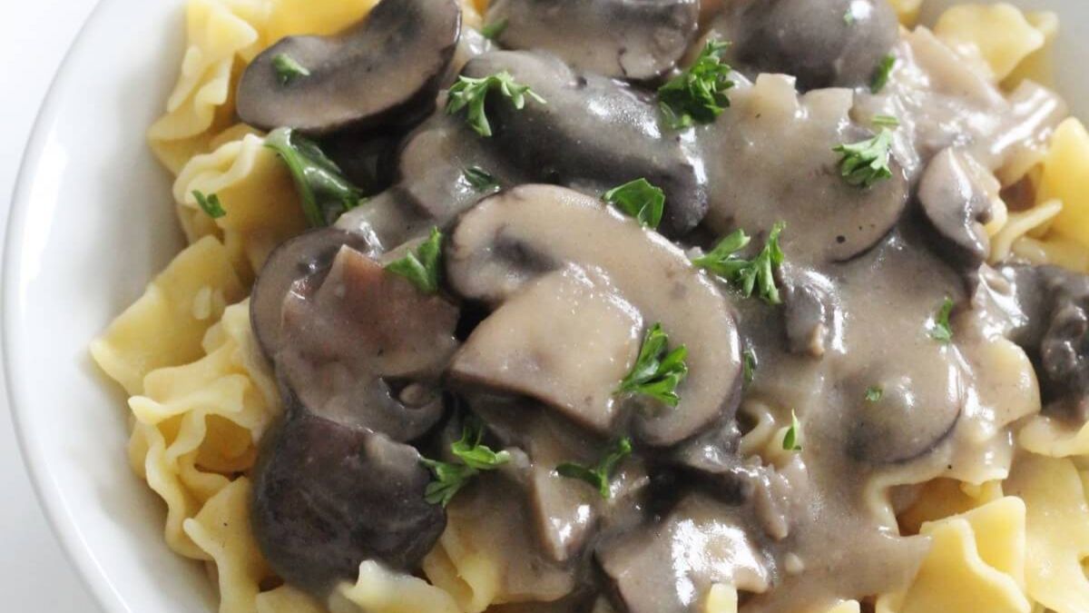 Vegan Mushroom Stroganoff (Gluten-Free, Allergy-Free).