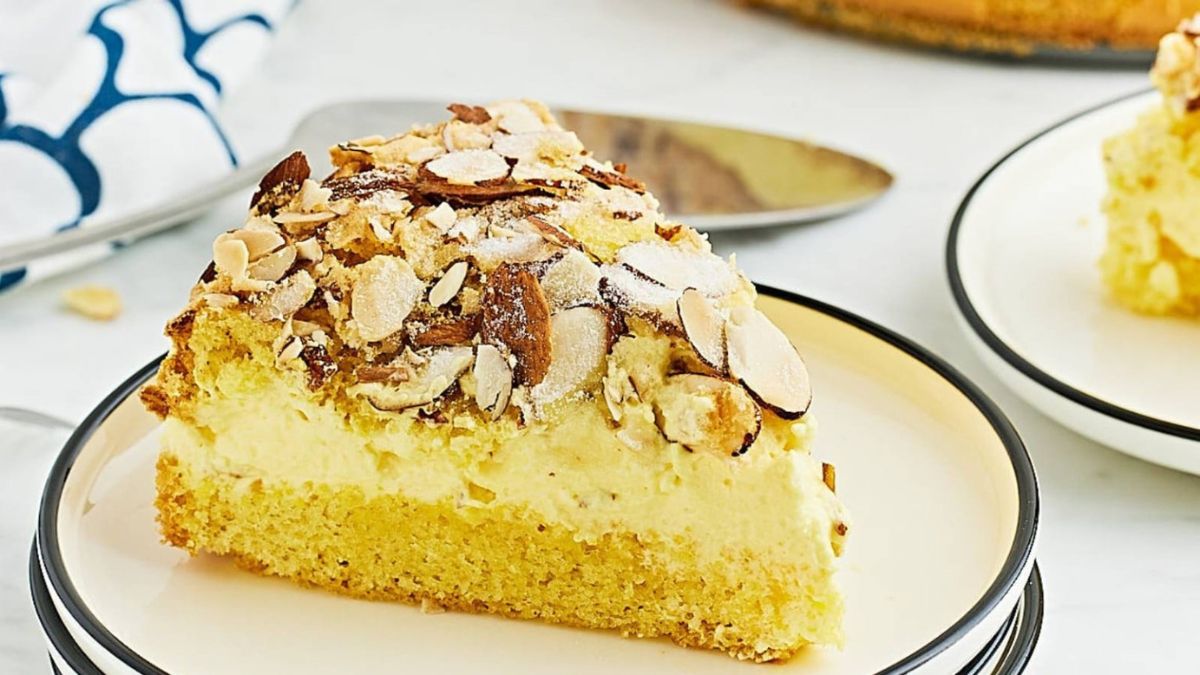 Bee Sting Cake.