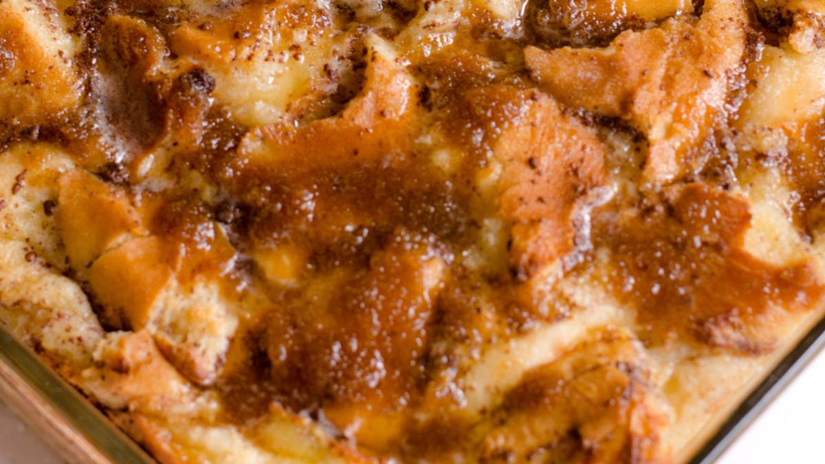 Bread Pudding Recipe: Easy Old Fashioned Recipe (With Video!).