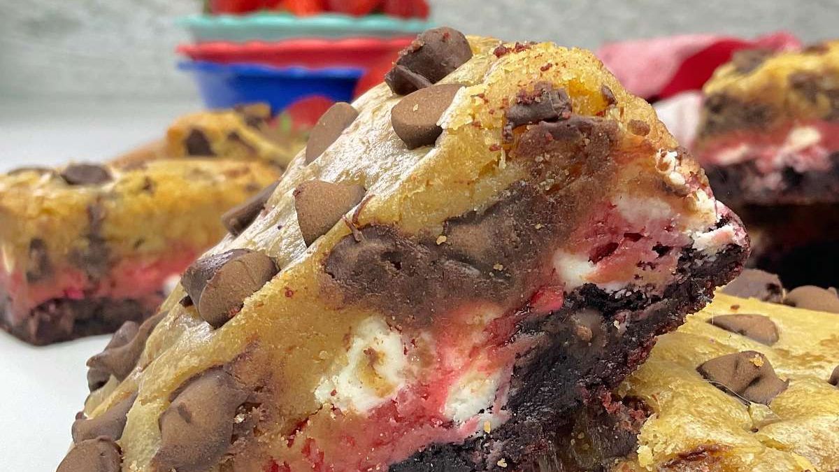 Chocolate Chip Strawberry Brownies Cookie Bars.