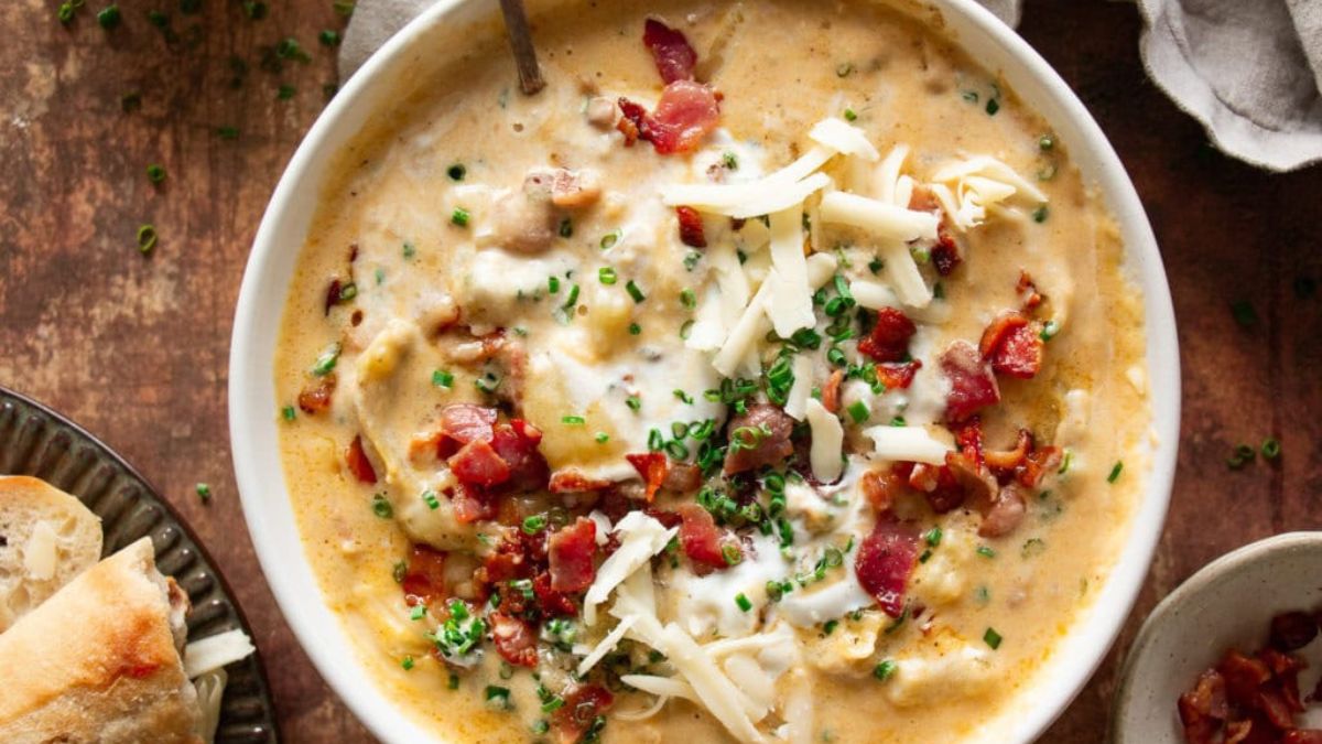 Copycat Outback Loaded Baked Potato Soup Recipe.