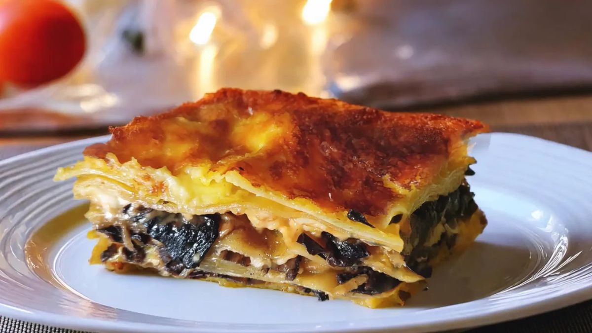 Easy Black Trumpet Mushroom Recipe for Lasagne.