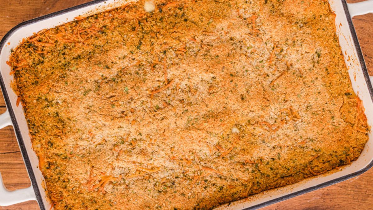 Easy Cheesy Chicken Spaghetti Casserole.