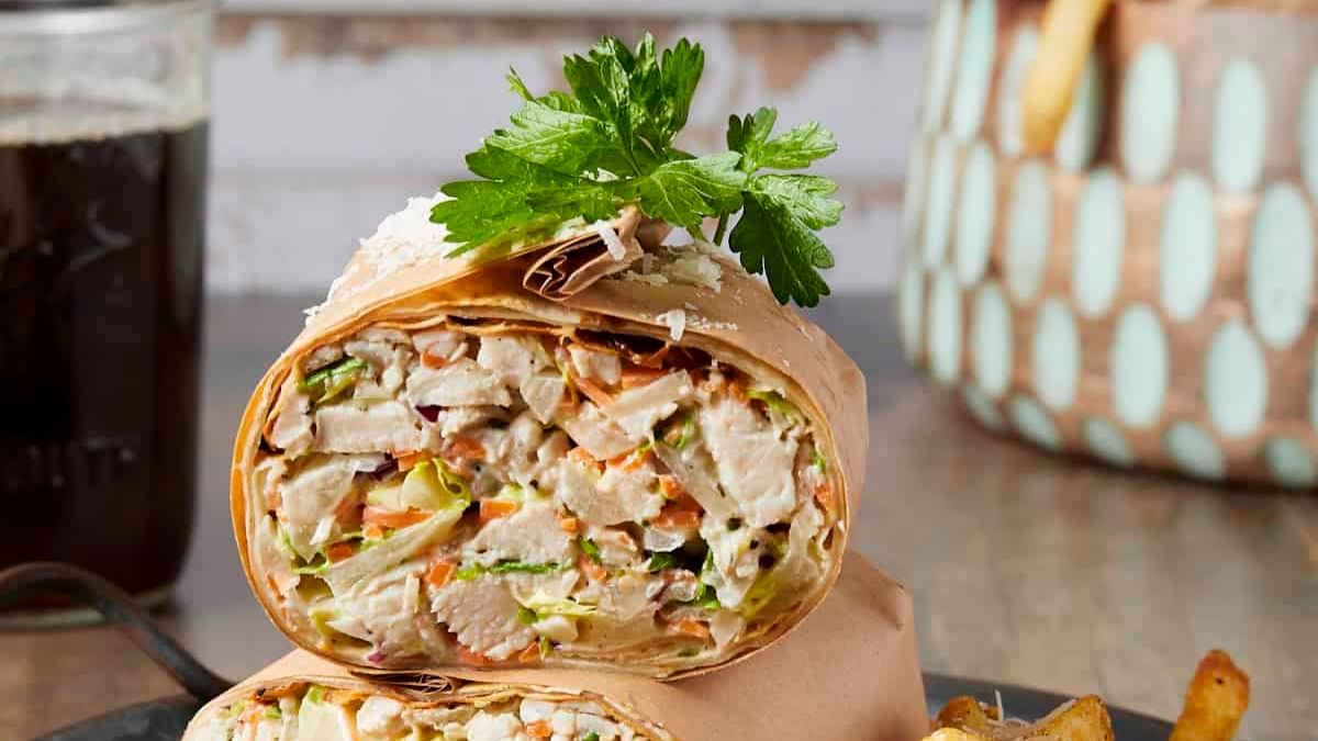 Easy Chopped Chicken Caesar Wrap (Viral Recipe) .