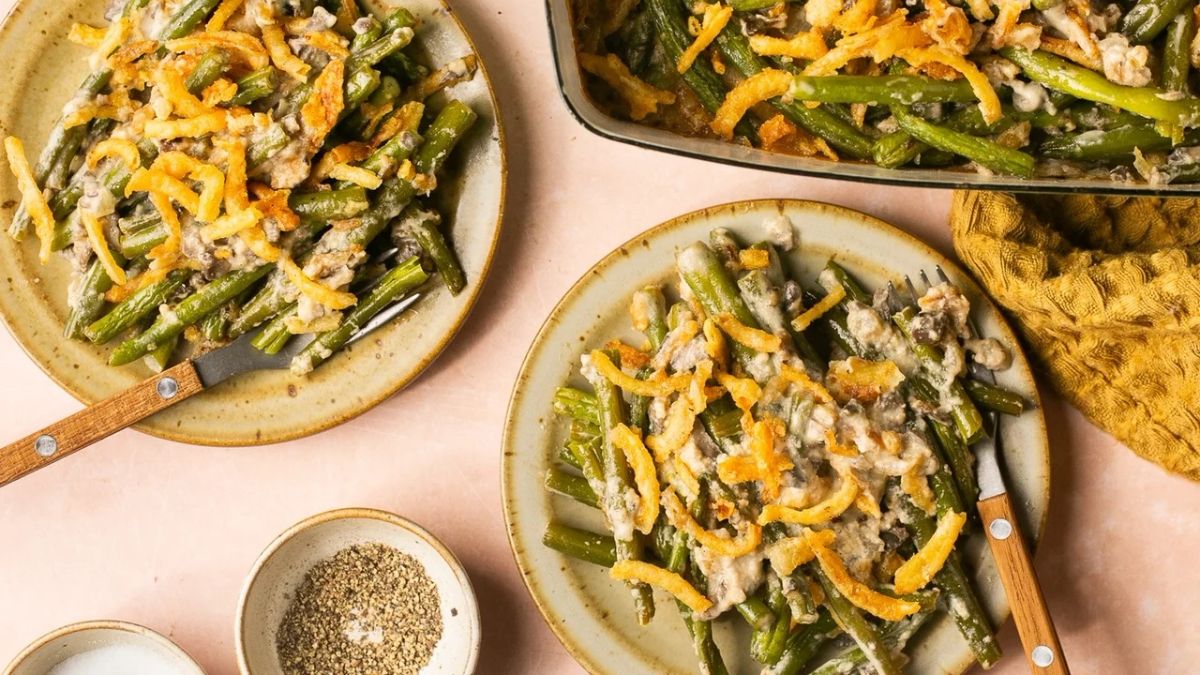 Easy Gluten-Free Green Bean Casserole (with Fried Onions).