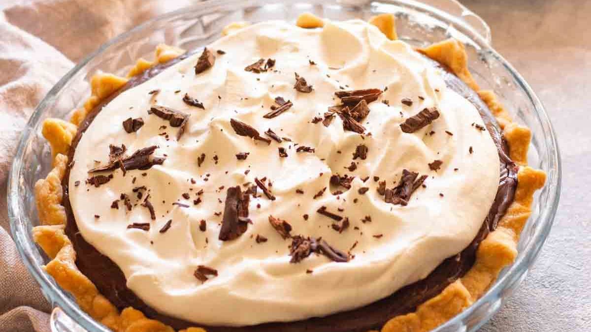 Easy Old Fashioned Chocolate Pie.