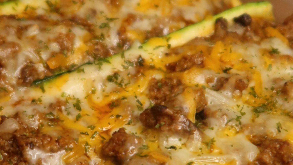How to Make Enchilada Stuffed Zucchini Boats.
