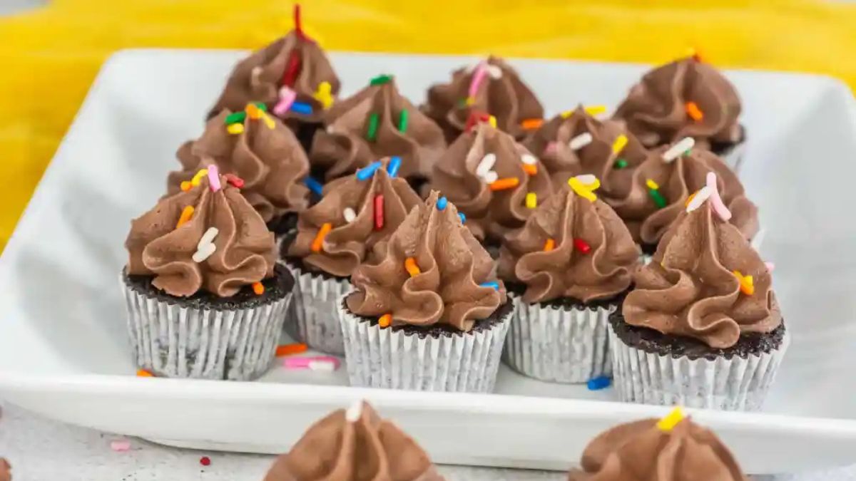 How to make Mini Chocolate Cupcakes Recipe from Scratch.