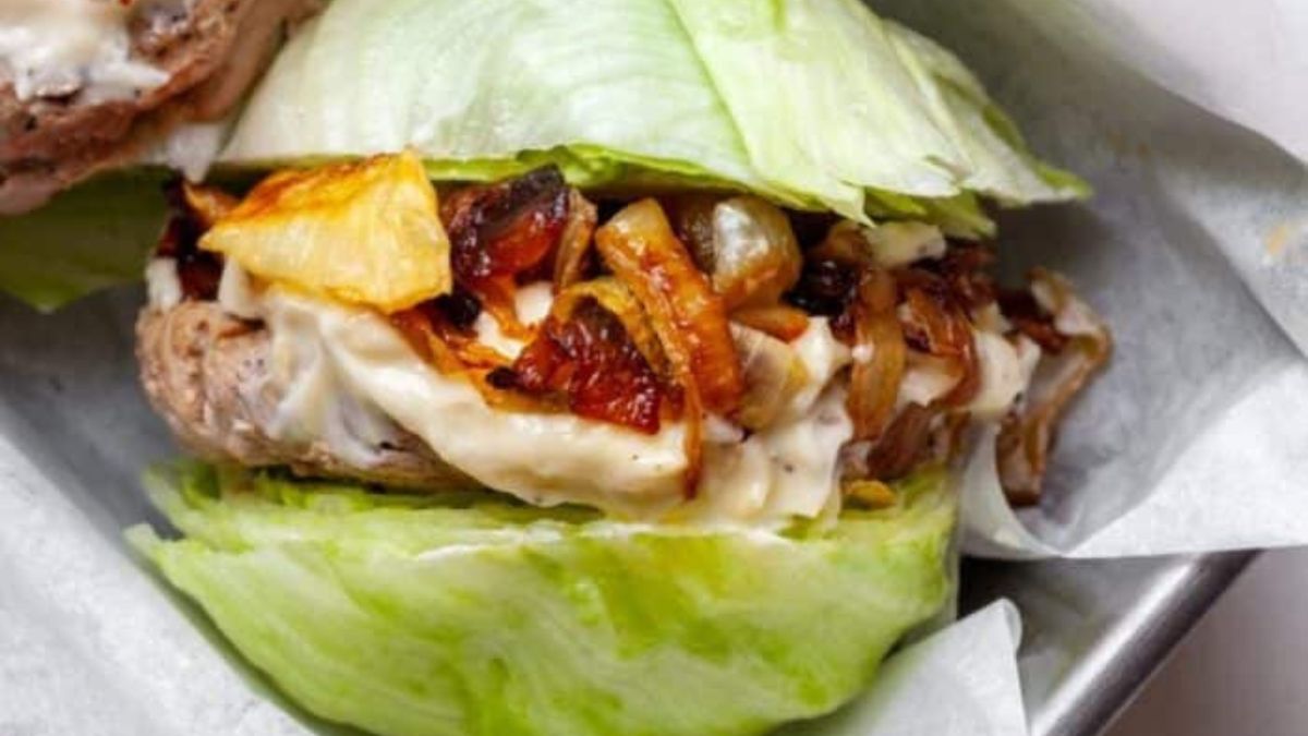 Keto Turkey Burgers (Whole30, Paleo).