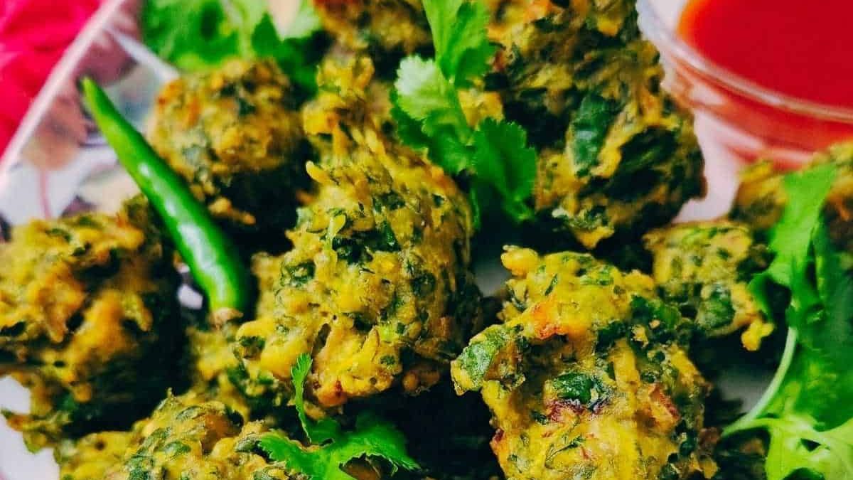 Methi Pakora Recipe | Methi Bhajiya | Methi Pakoda.
