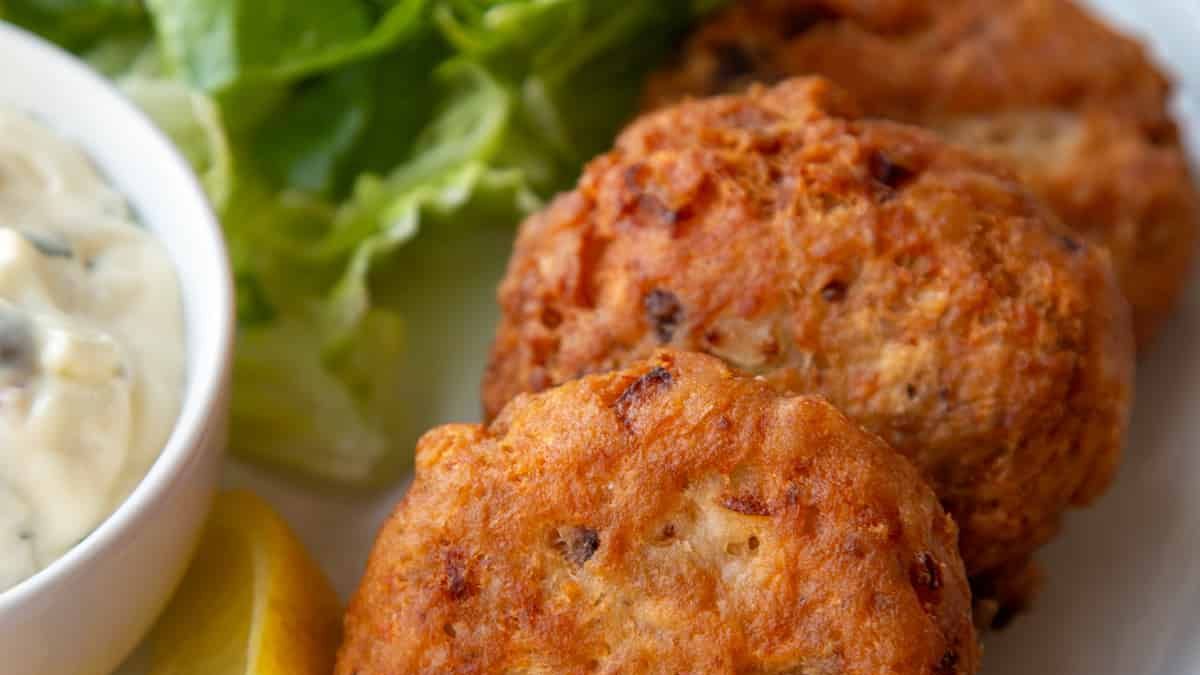Old Fashioned Salmon Patties.