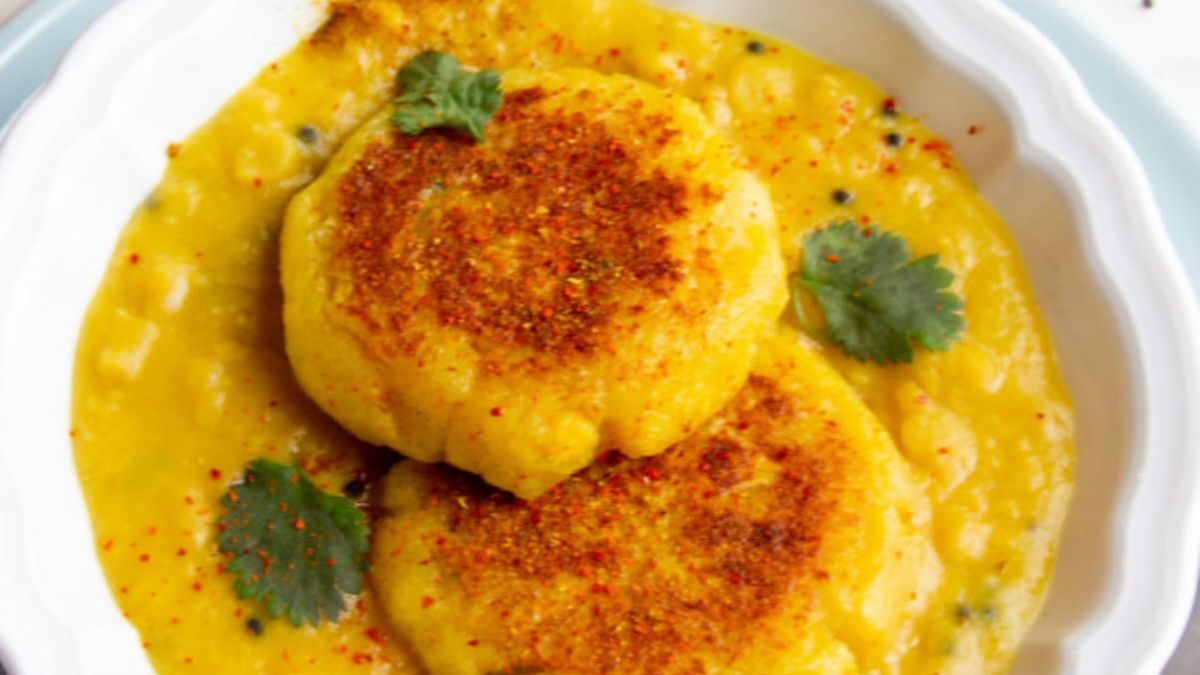 Potato Patties with Chana Dal (Ragda Pattice).