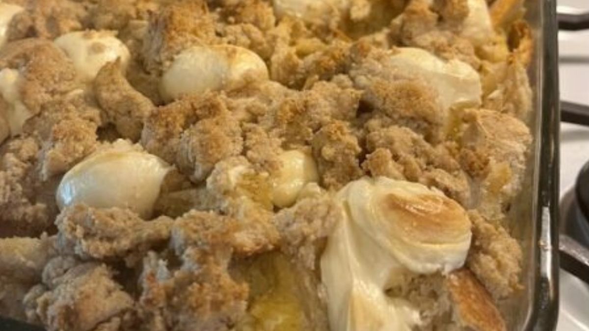 Sourdough French Toast Casserole (With Cream Cheese).