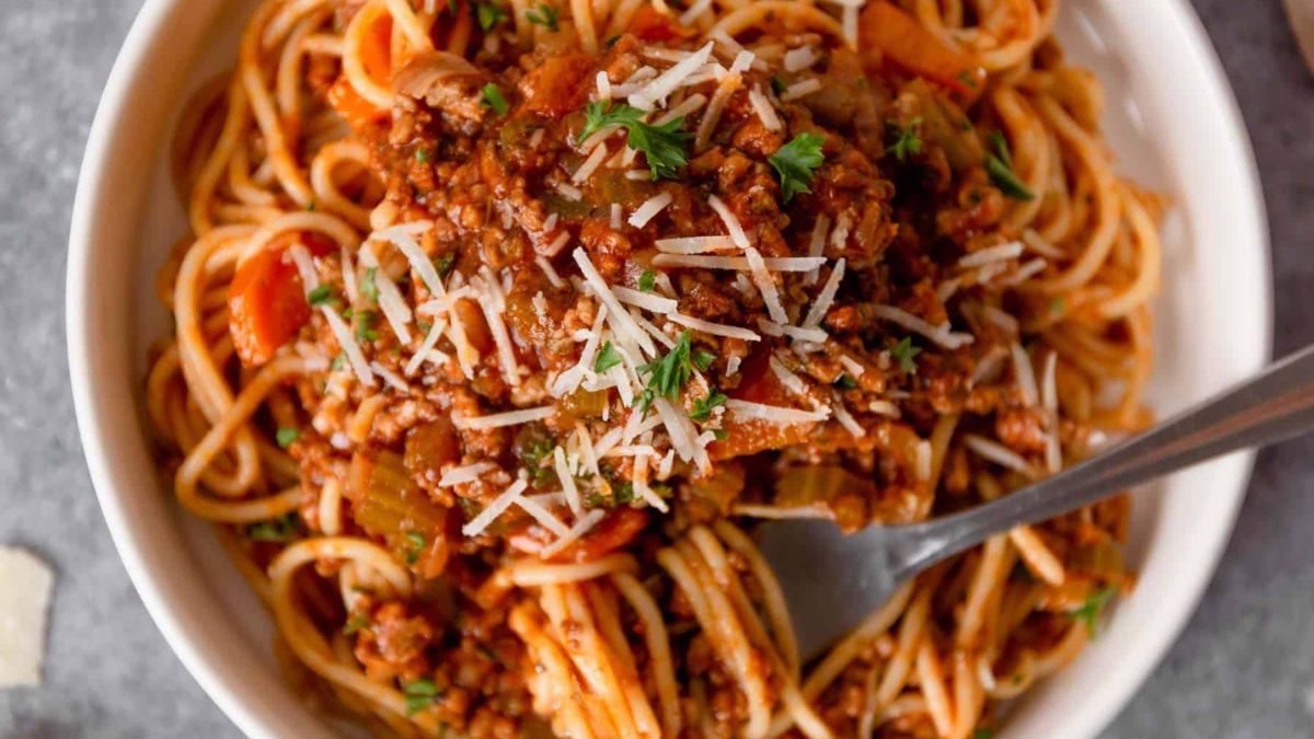 Spaghetti With Meat Sauce (In Crock Pot).