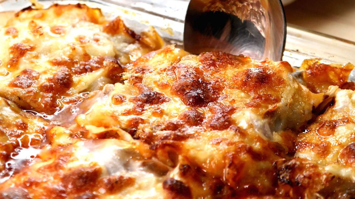 The Easiest Cabbage Lasagna.