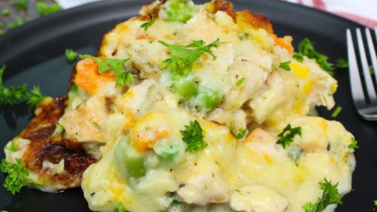 Air Fryer Chicken Cobbler w/ Red Lobster Cheddar Biscuits.