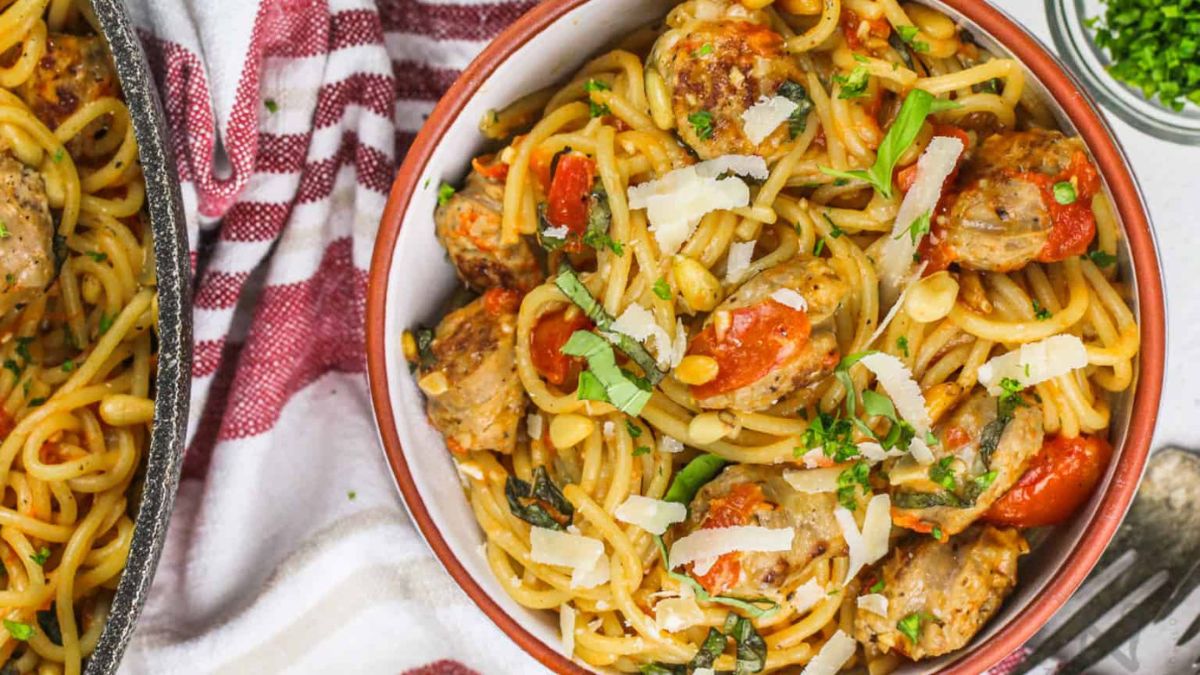 Cheesy One Pot Pasta.