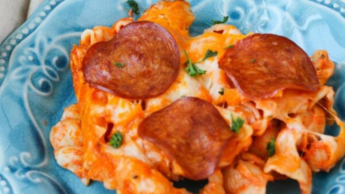 Cheesy Pizza Pasta Casserole.