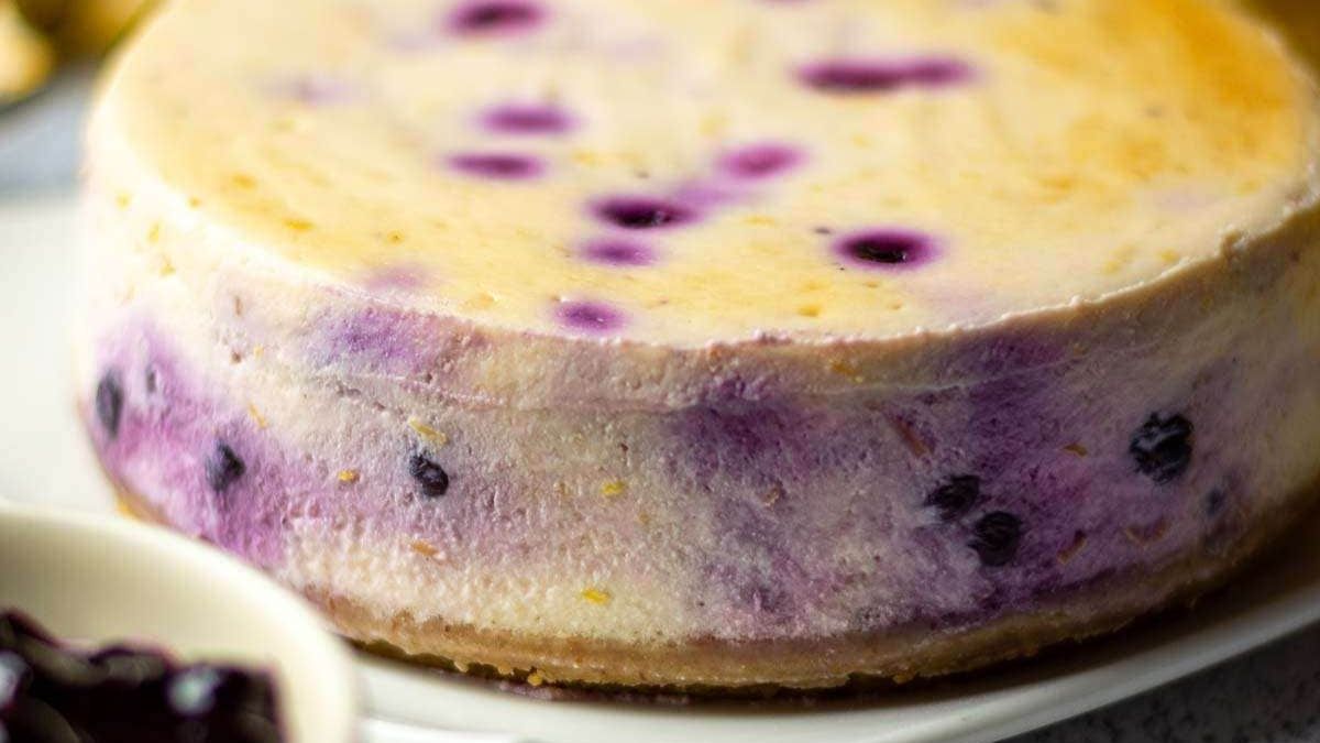 Creamy Lemon Blueberry Cheesecake (Baked Cheesecake Recipe).