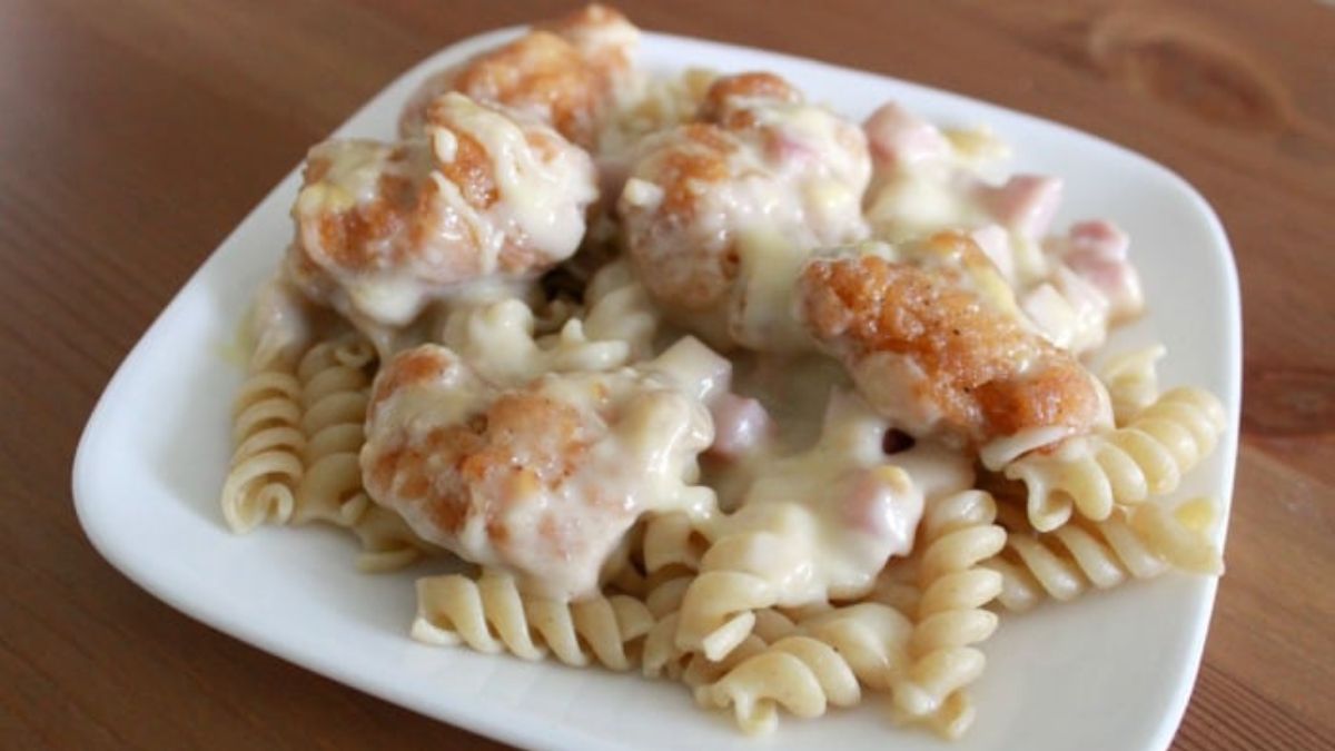 Easy Chicken Cordon Bleu Casserole.