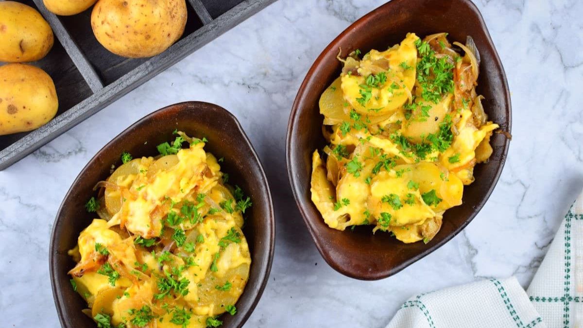 Electric Skillet Scalloped Potatoes.