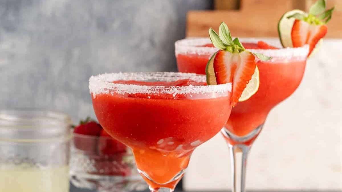 Frozen Strawberry Margarita Cocktail Recipe.