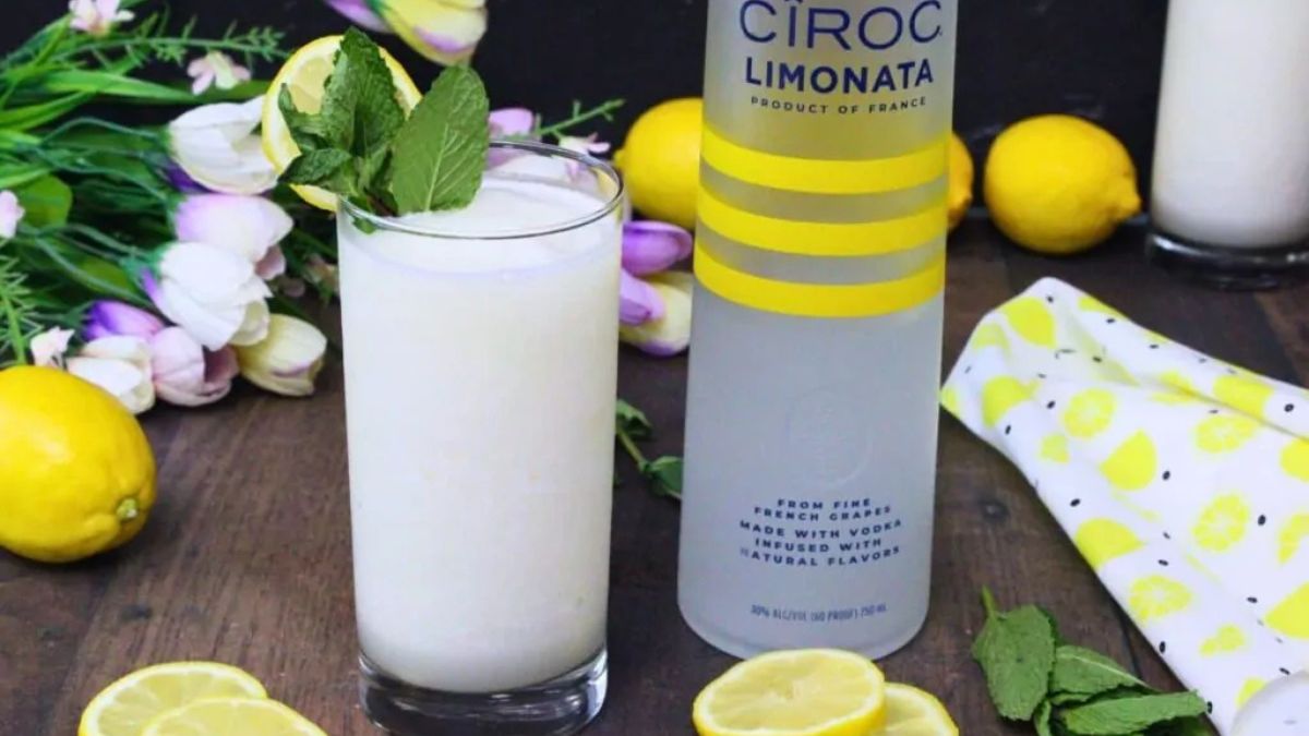 Frozen Vodka Lemonade: Simple Summer Cocktail!.