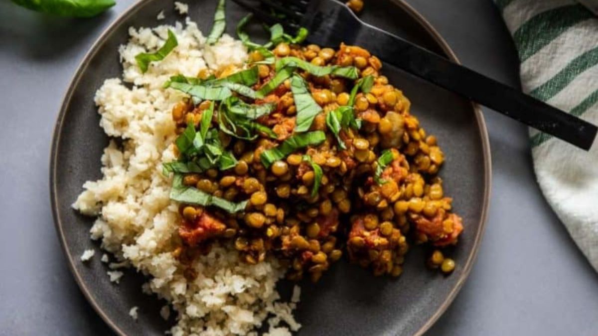 Hearty, Delicious, and Super Easy Lentil Curry.