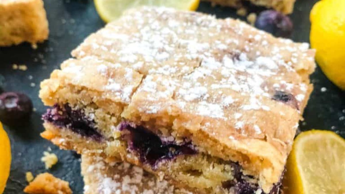 Lemon Blueberry Blondie Recipe.