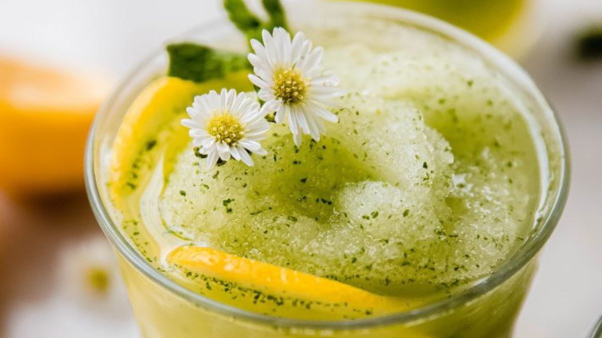 Most Refreshing Frozen Mint Lemonade (Limonana).
