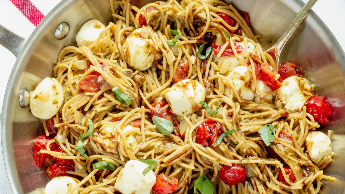 One-Pan Caprese Pasta.