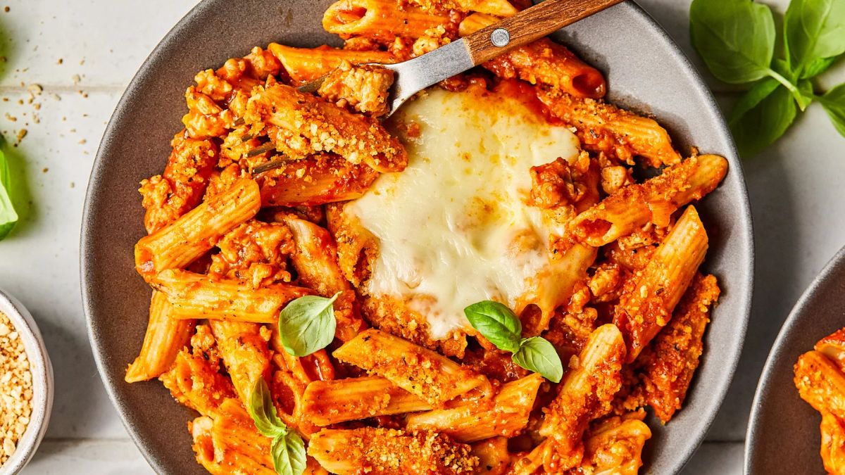 One Pot Chicken Parmesan Pasta Recipe (Gluten-Free).