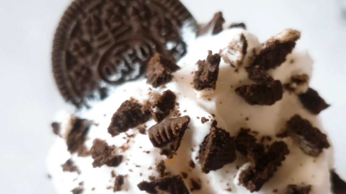 Oreo Iced Coffee Recipe: Quick + Easy (ONLY 5 Ingredients!).