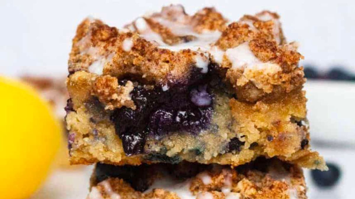 PALEO LEMON BLUEBERRY COFFEE CAKE.