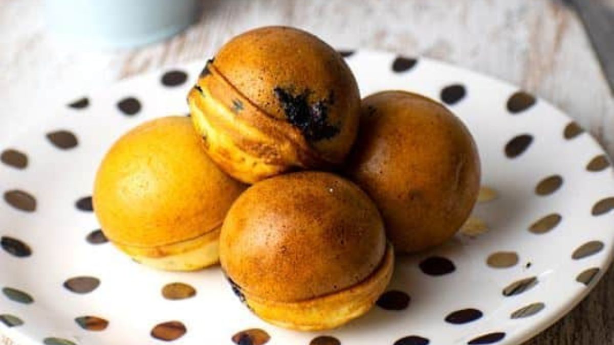 Pancake Cake Pops.