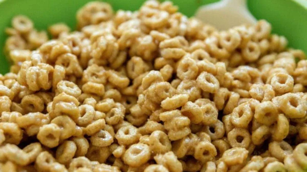 Peanut Butter Cheerios Recipe: Easy Homemade Kids Snack.
