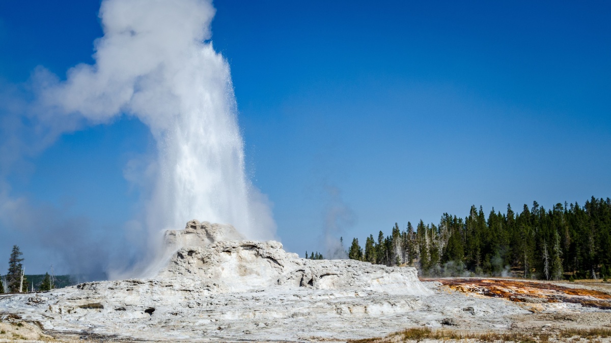 The Castle Geyser erupting, Upper Geyser Basin, Yellowstone National Park, Wyoming, Montana.