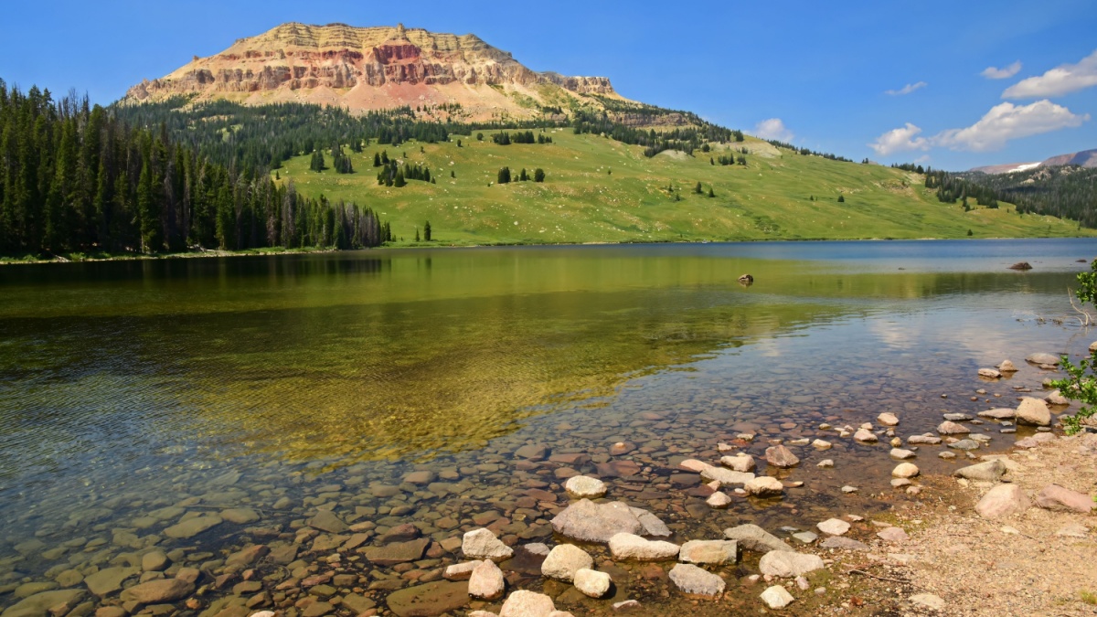 beautiful beartooth lake and beartooth butte on a sunny summer day along the beartooth highway, a national scenic byway in wyoming.