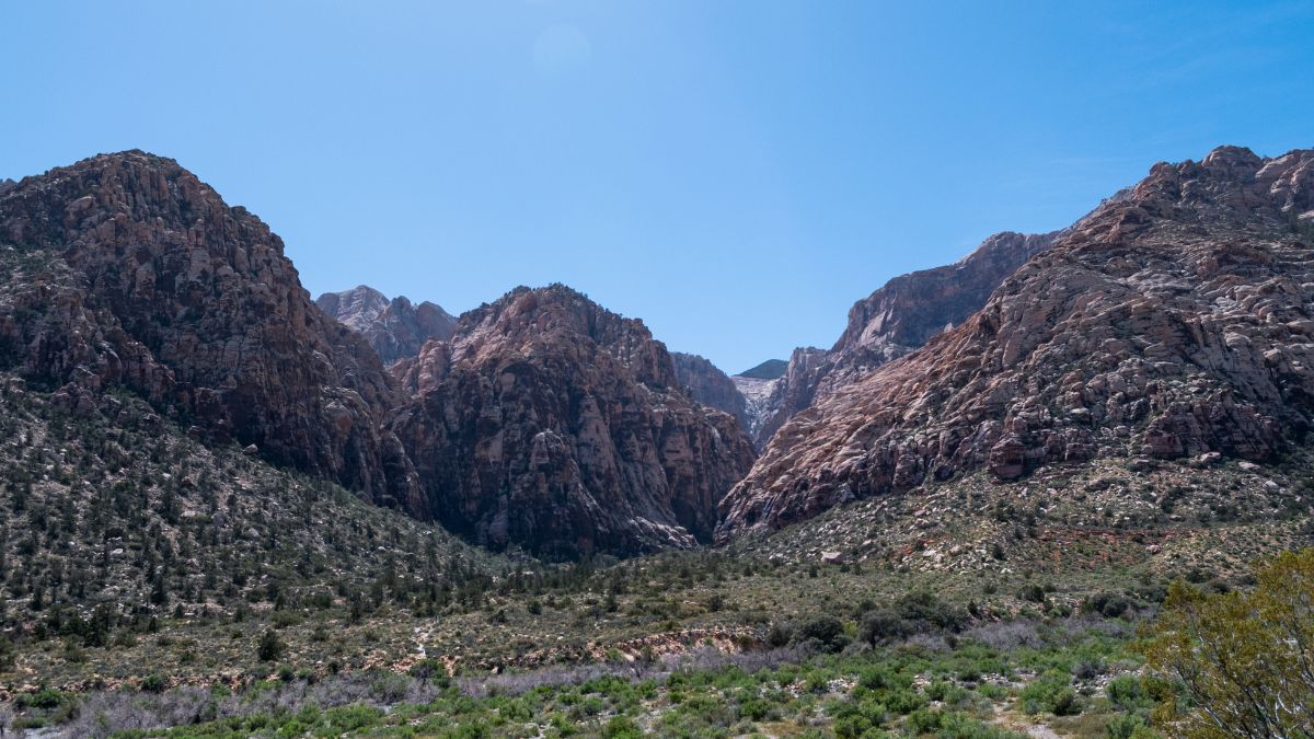 Hiking through Icebox Canyon in Red Rock in Nevada.