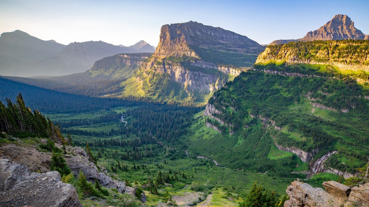Morning along Going-to-the-Sun Road | Lunch Creek (pullout), Glacier National Park, Montana, USA.