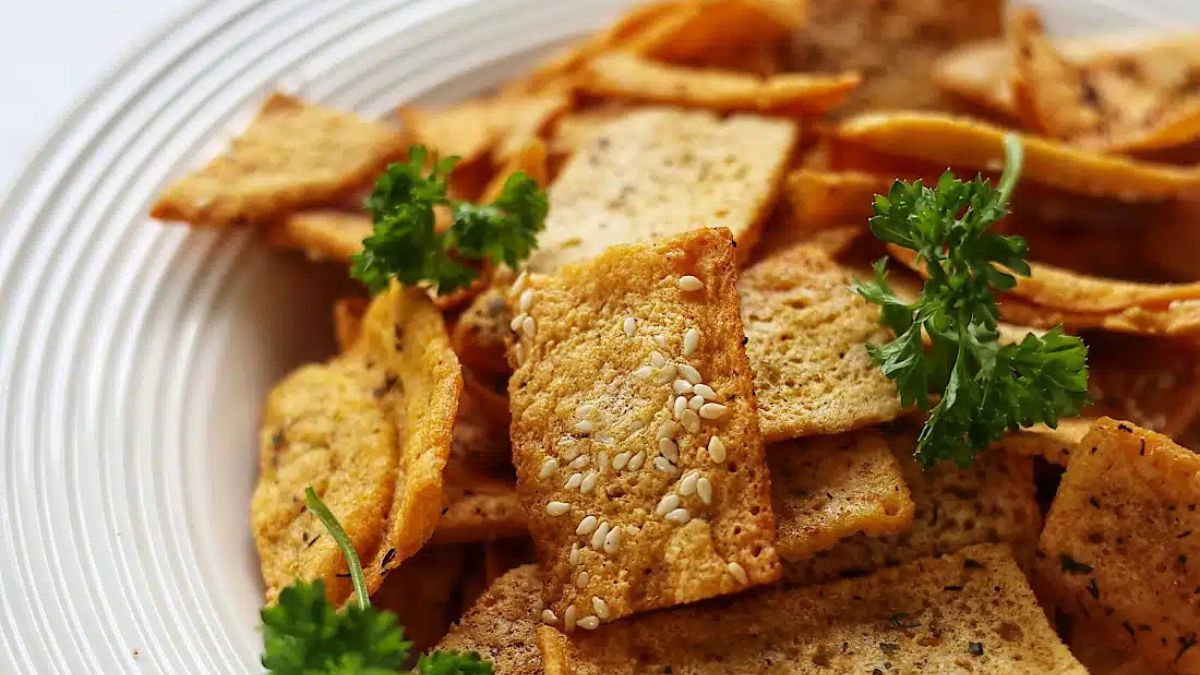 3-Ingredient Crispy Lentil Chips.